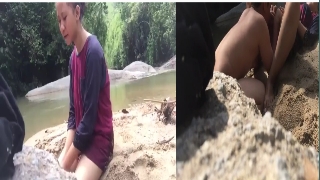 Bokep Smp Bocil Sange Ngewe Di Curug Sambil Main Air