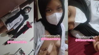 Bokep SMP bocil sange godain temen sampe di ewe brutal viral