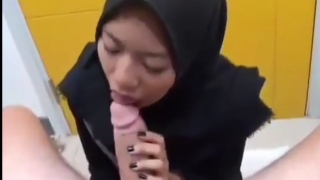 Bokep Bocil SMP tobrut sepong kontol pacar sampe gejol