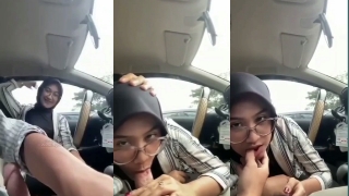 Bokep SMP Bocil suruh ngokop kontol dalam mobil