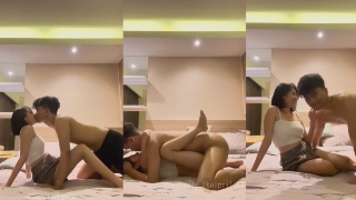 Bokep SMP Bocil ngentot brutal di oyo sampe pipis viral
