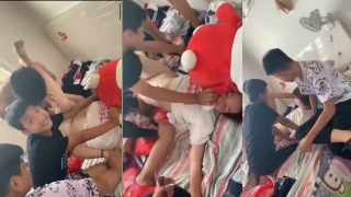 Bokep SMP mesum di sekap di kos pulang les